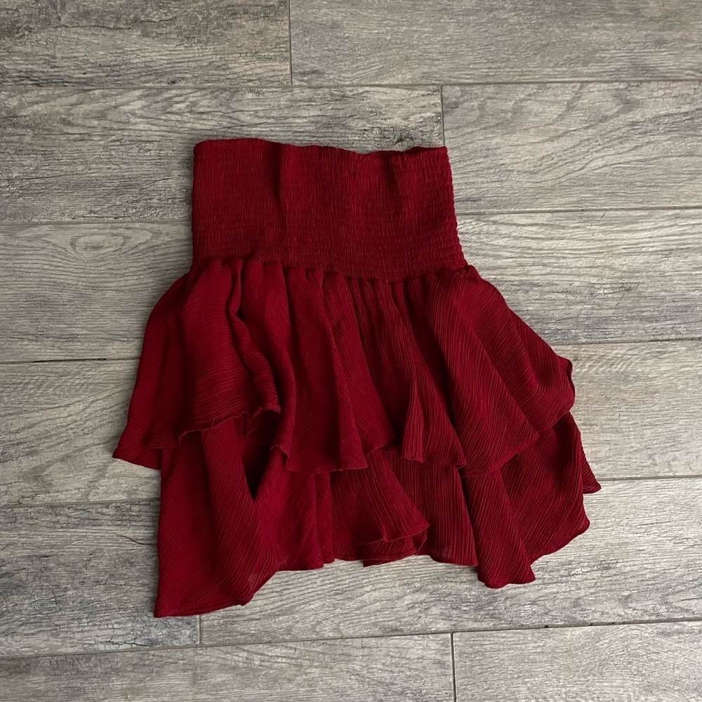 NWOT. Paperbag Waist Two Layer Hem Skirt​